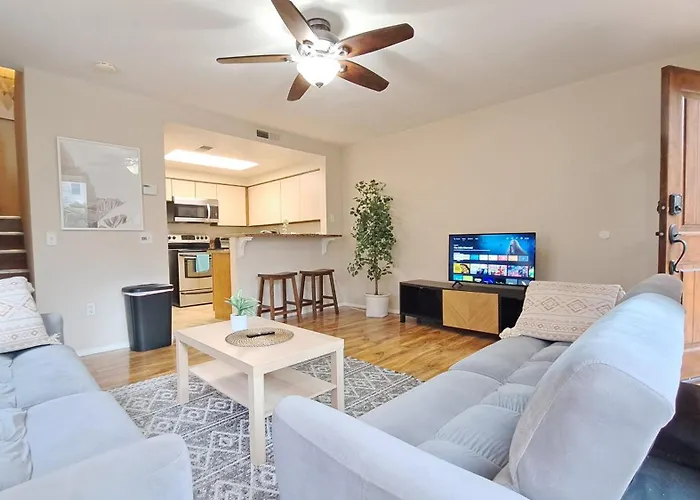 Top Corner 2-Story One Bedroom La Jolla Condo